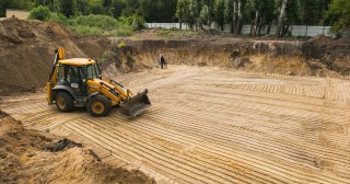 Разработка котлована Морозовск, цена от 308 руб./м3.