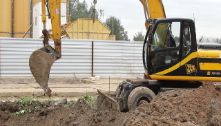 Выкопать яму экскаватором в Морозовске от 924 руб. - 2Землекопа-Мрз